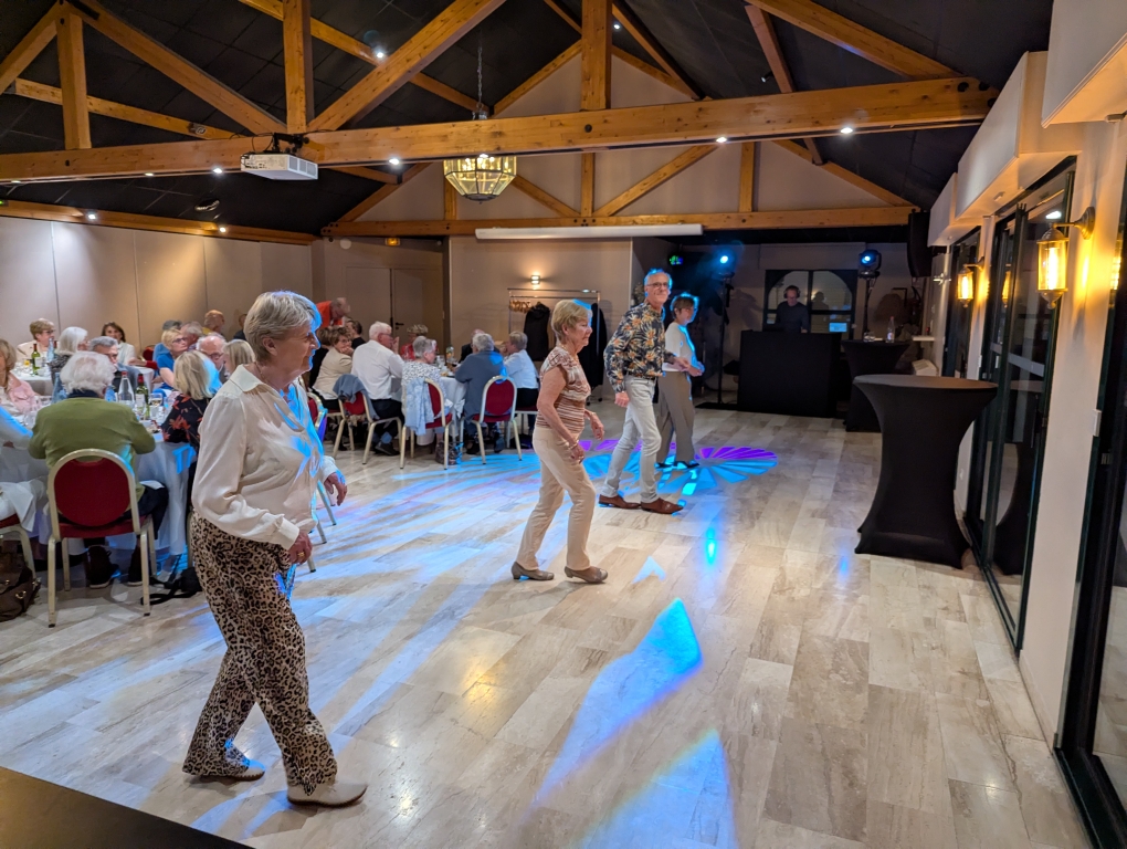 PXL 20250410 205103523