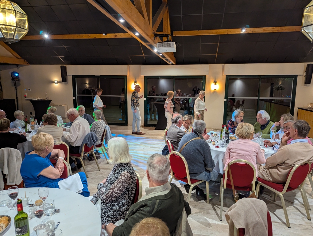 PXL 20250410 205146082