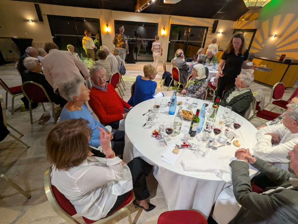 PXL 20250410 205243719