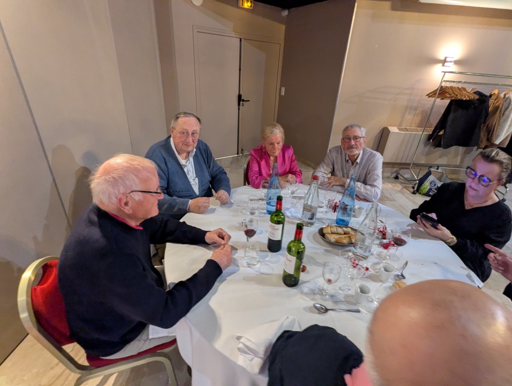 PXL 20250410 205254977