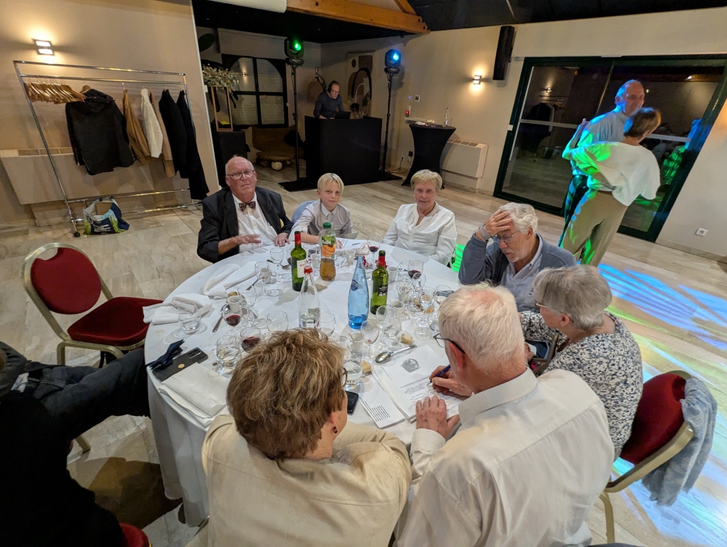 PXL 20250410 205407795