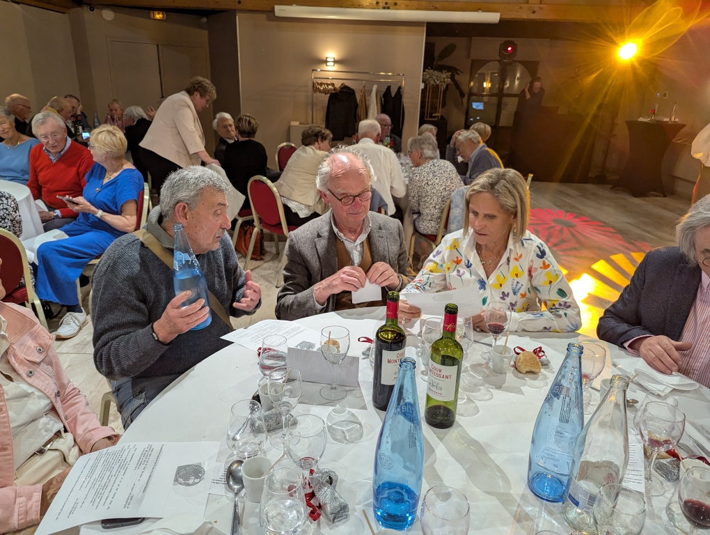 PXL 20250410 205432823