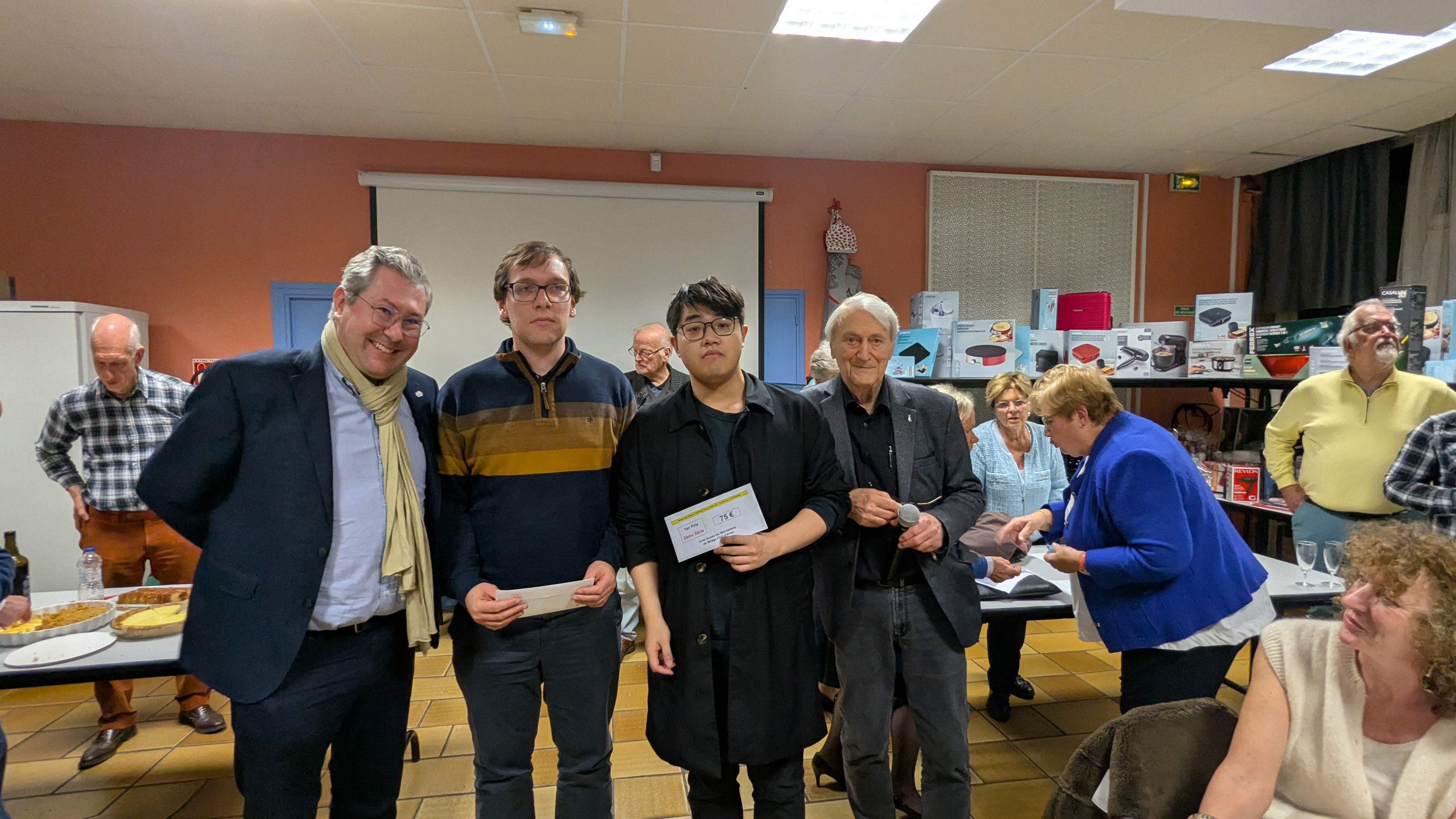 PXL 20251111 180632082