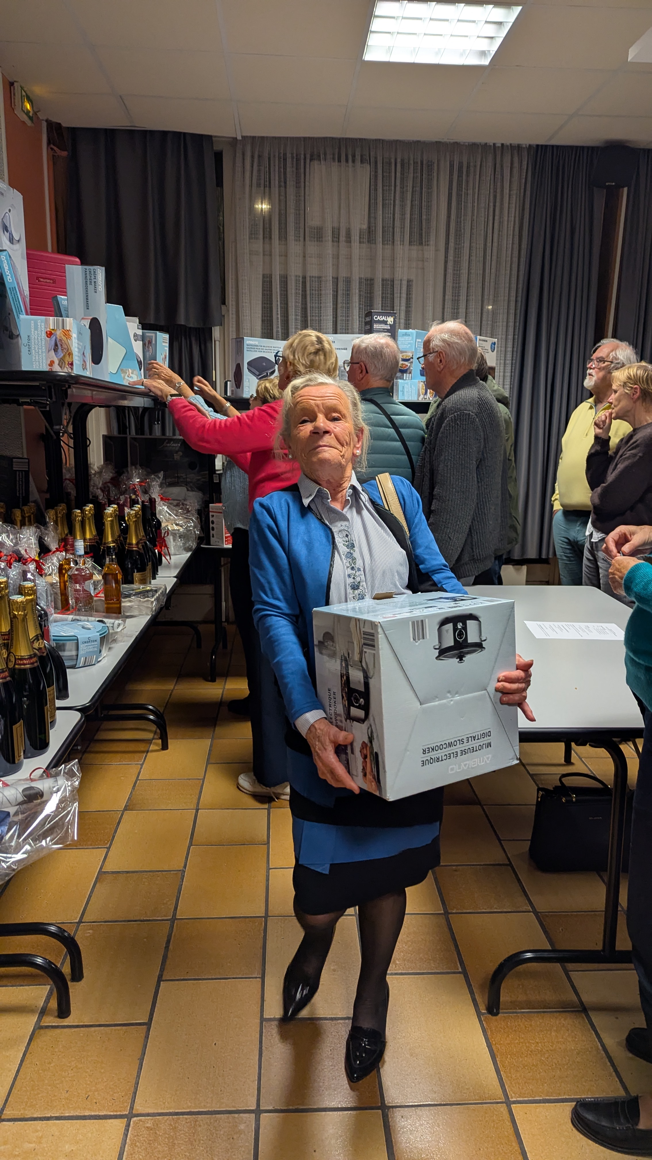 PXL 20251111 181435339