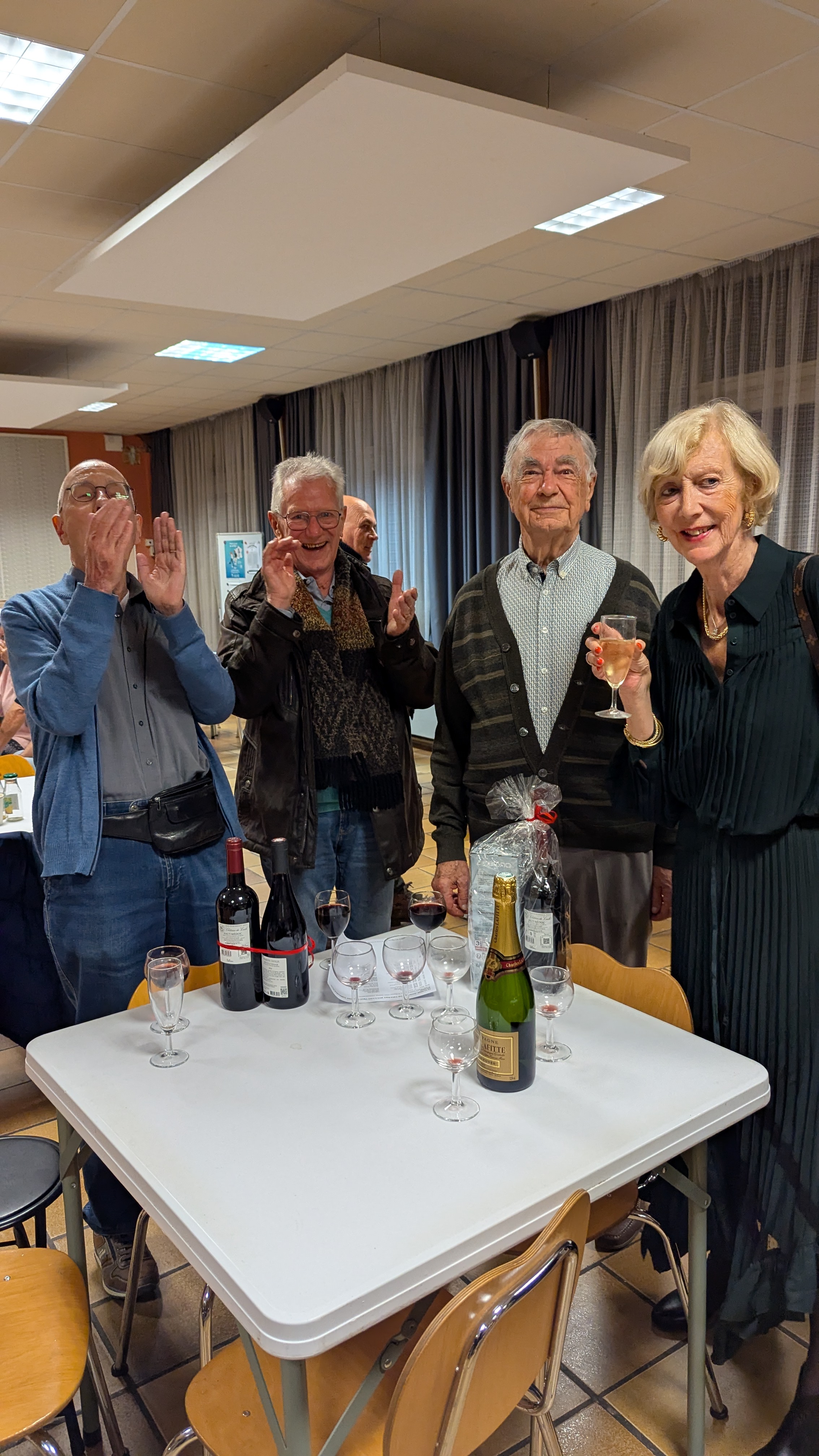 PXL 20251111 183701037