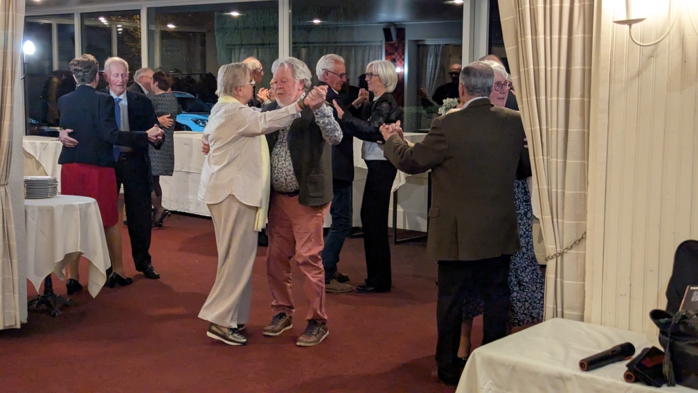 PXL 20260327 220033814