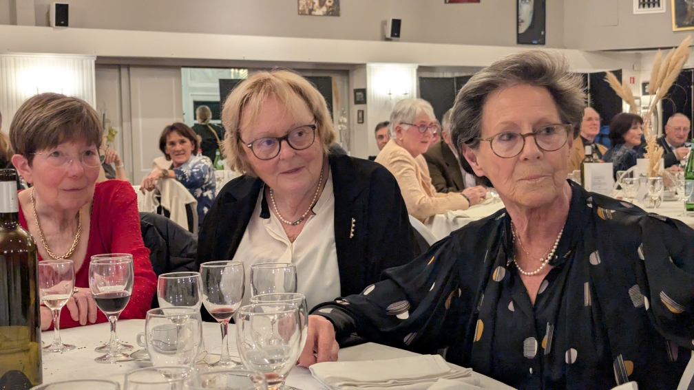 PXL 20260327 221036999