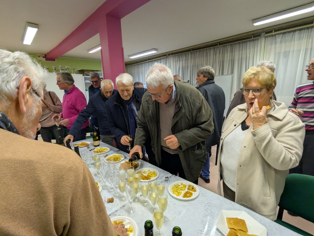 PXL 20251211 172221218